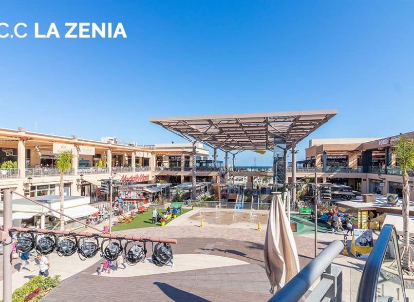 3 sovrum Lägenhet till salu i Orihuela Costa med pool - 199 999 € (Ref: 10035734)