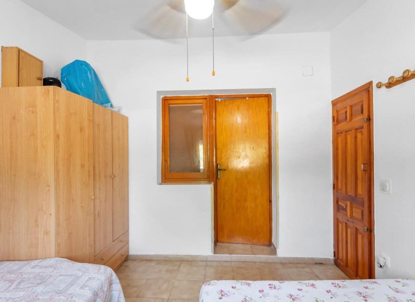 2 bedroom Apartment for sale in Torrevieja - € 154,500 (Ref: 10035735)