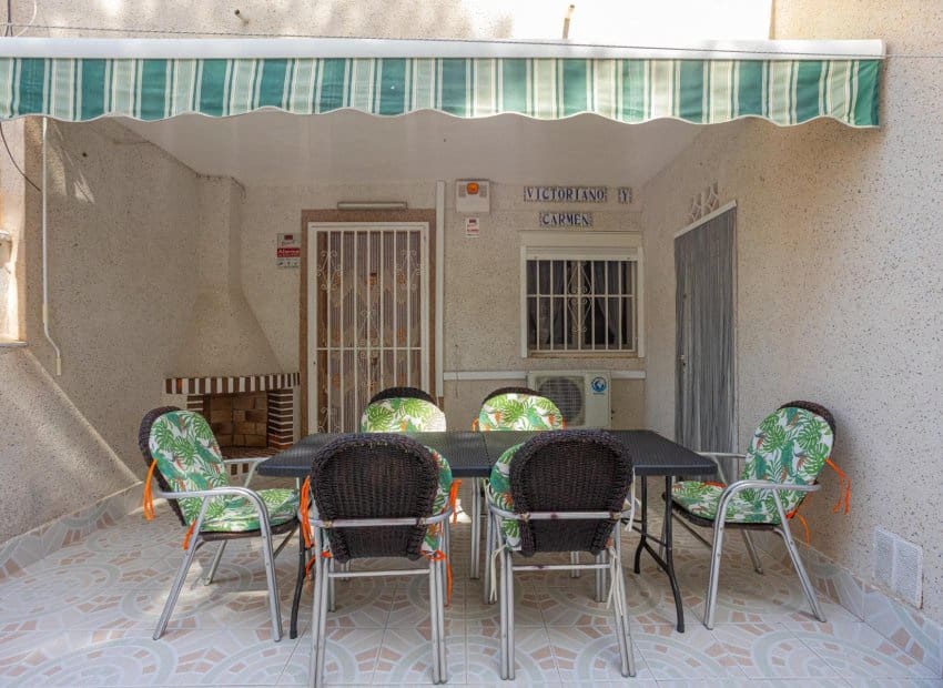 2 bedroom Apartment for sale in Torrevieja - € 154,500 (Ref: 10035735)