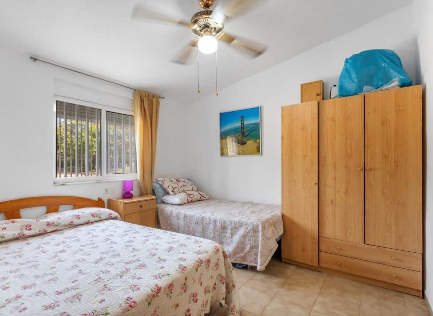 2 bedroom Apartment for sale in Torrevieja - € 154,500 (Ref: 10035735)