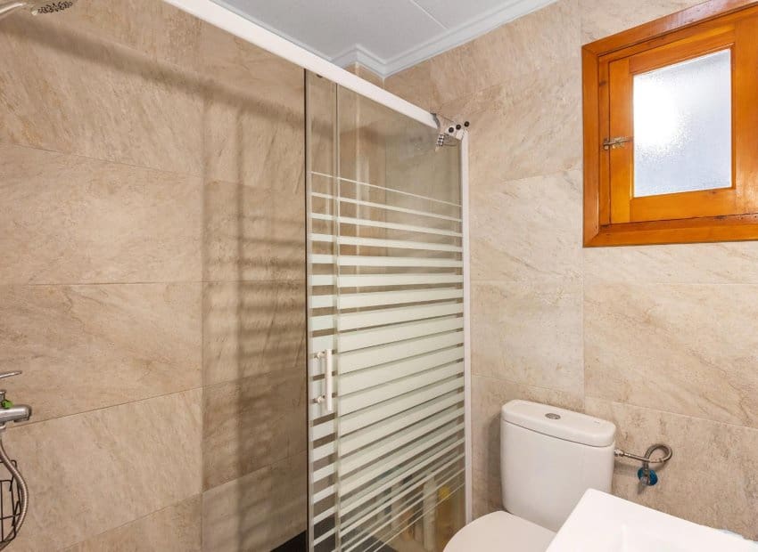 2 bedroom Apartment for sale in Torrevieja - € 154,500 (Ref: 10035735)