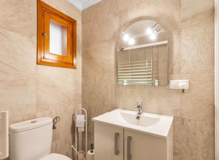2 bedroom Apartment for sale in Torrevieja - € 154,500 (Ref: 10035735)