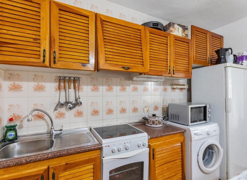2 bedroom Apartment for sale in Torrevieja - € 154,500 (Ref: 10035735)