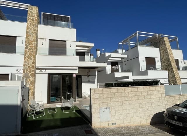 Chalet de 2 habitaciones en Villamartin, Orihuela en venta - 284.000 € (Ref: 10035738)