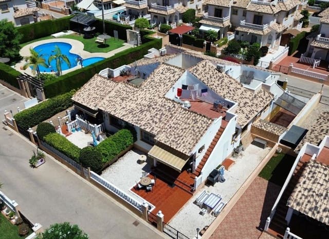 2 bedroom Villa for sale in Lomas de Cabo Roig - Los Dolses, Orihuela with pool - € 249,995 (Ref: 10035739)