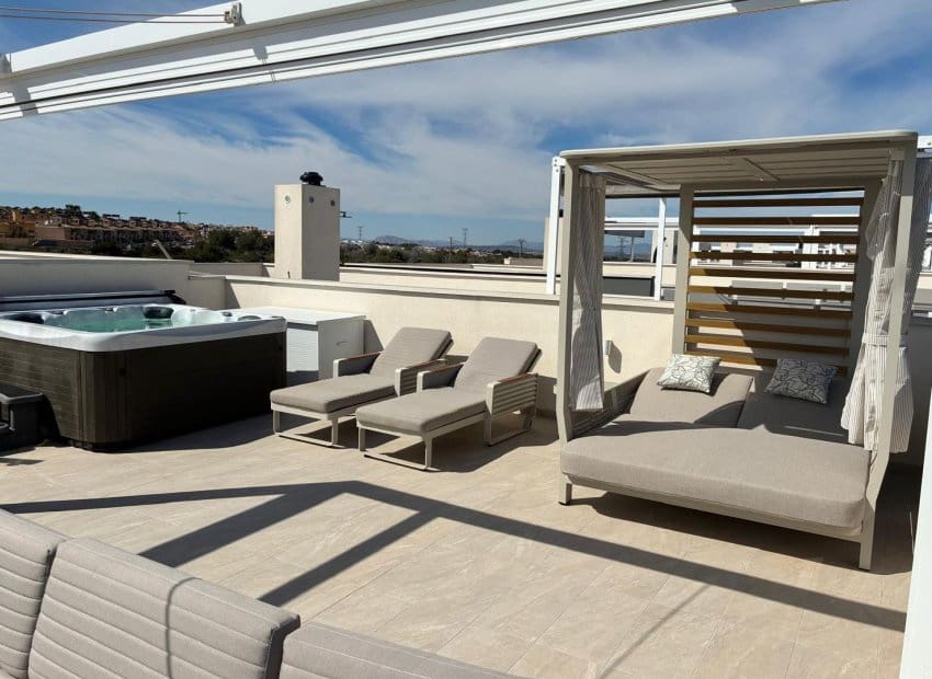 Apartamento de 3 habitaciones en Los Altos en venta con piscina - 509.000 € (Ref: 10039185)