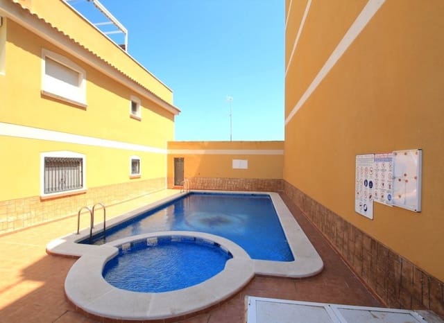 2 slaapkamer Appartement te koop in Formentera del Segura - € 129.000 (Ref: 10039186)
