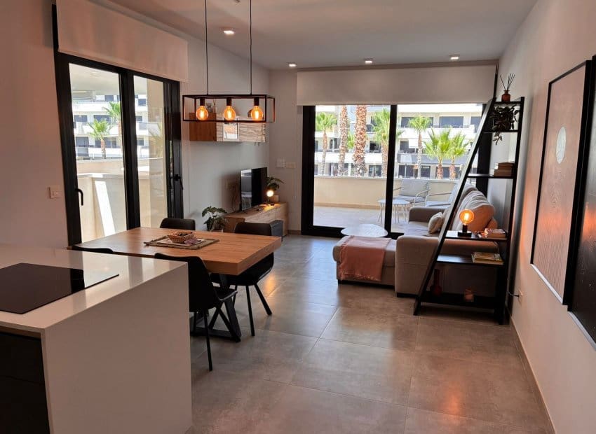 2 sovrum Lägenhet till salu i Los Altos med pool - 289 000 € (Ref: 10039187)