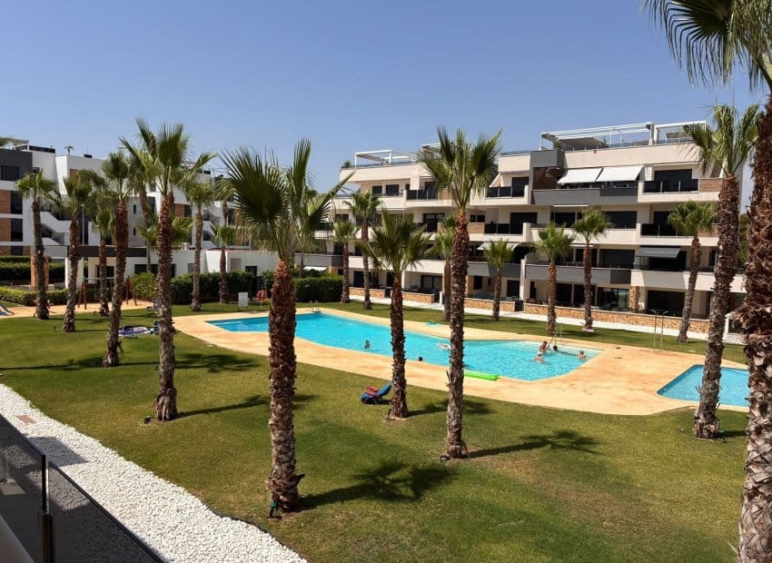2 sovrum Lägenhet till salu i Los Altos med pool - 289 000 € (Ref: 10039187)