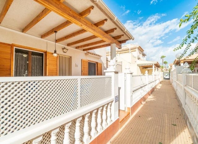 5 Zimmer Villa zu verkaufen in Playa Flamenca, Orihuela mit Pool - 240.000 € (Ref: 10039188)