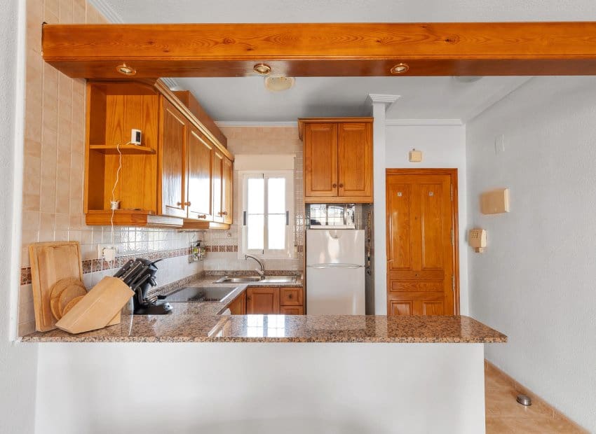 Apartamento de 2 habitaciones en Villamartin en venta - 175.000 € (Ref: 10039190)