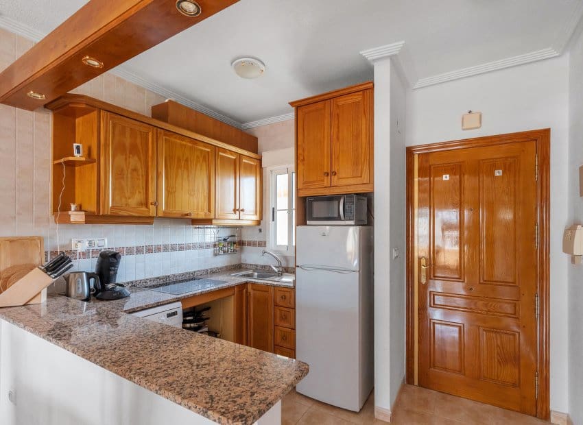 Apartamento de 2 habitaciones en Villamartin en venta - 175.000 € (Ref: 10039190)