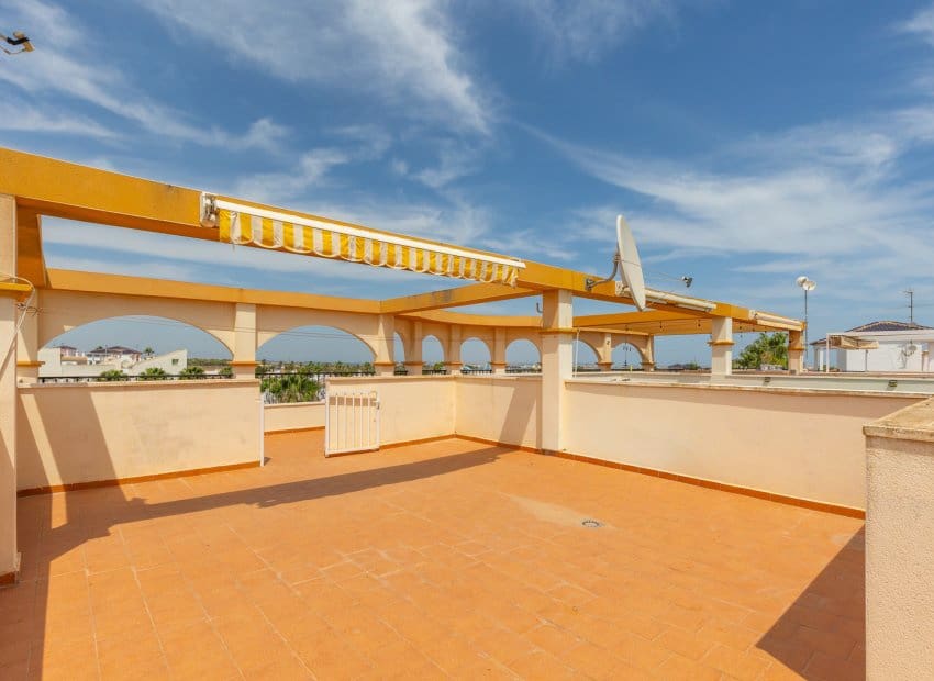 Apartamento de 2 habitaciones en Villamartin en venta - 175.000 € (Ref: 10039190)