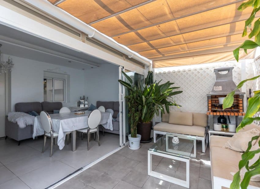 2 slaapkamer Appartement te koop in Torrevieja met zwembad - € 134.990 (Ref: 10045791)