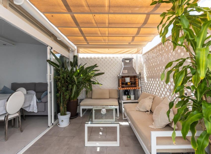 2 slaapkamer Appartement te koop in Torrevieja met zwembad - € 134.990 (Ref: 10045791)