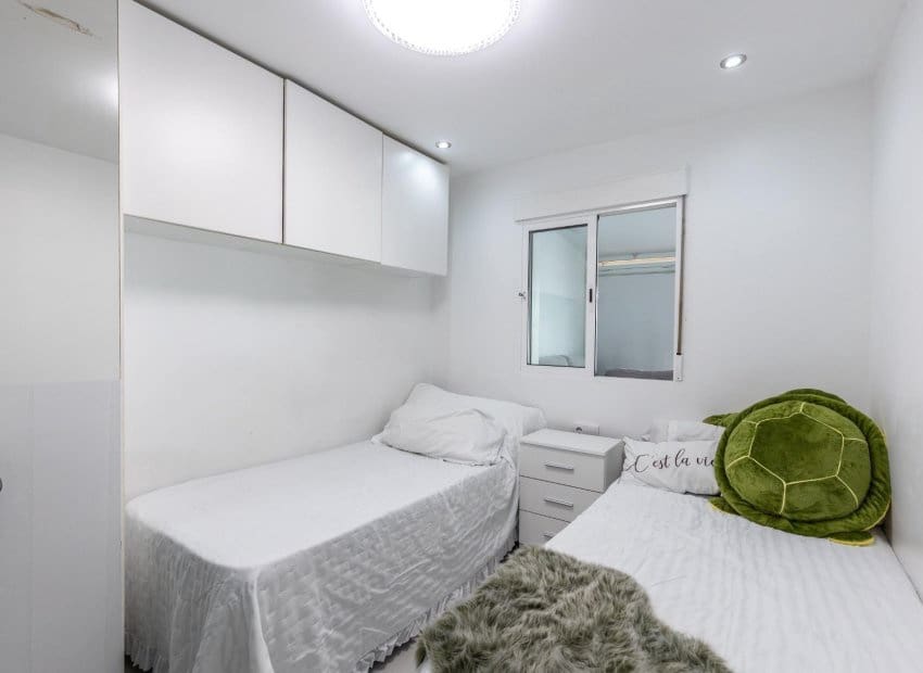 2 slaapkamer Appartement te koop in Torrevieja met zwembad - € 134.990 (Ref: 10045791)