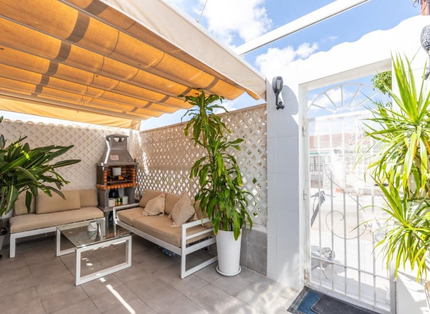 2 slaapkamer Appartement te koop in Torrevieja met zwembad - € 134.990 (Ref: 10045791)