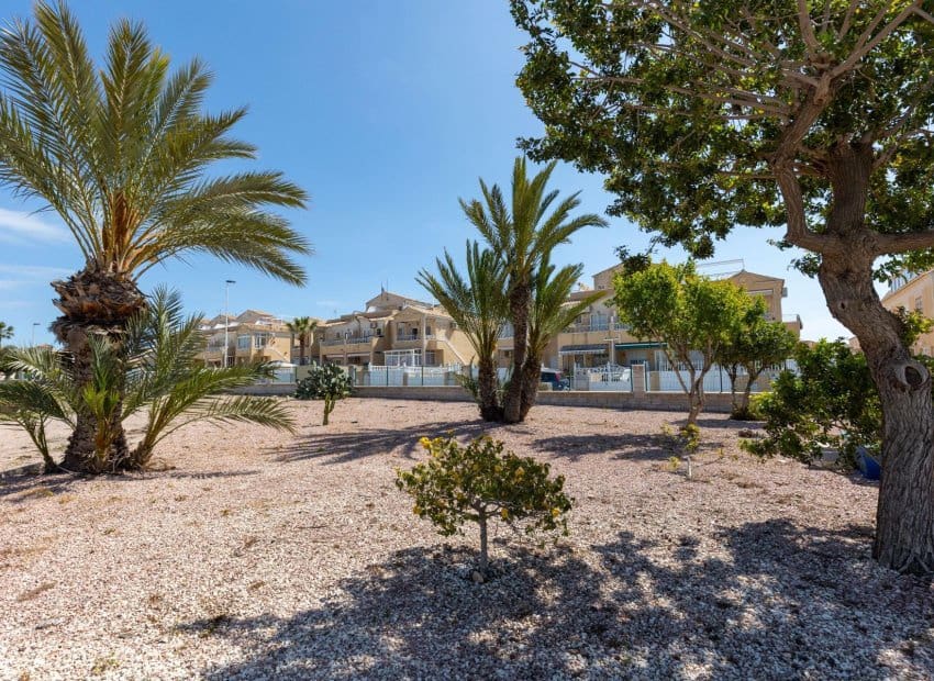 2 slaapkamer Appartement te koop in Torrevieja met zwembad - € 134.990 (Ref: 10045791)