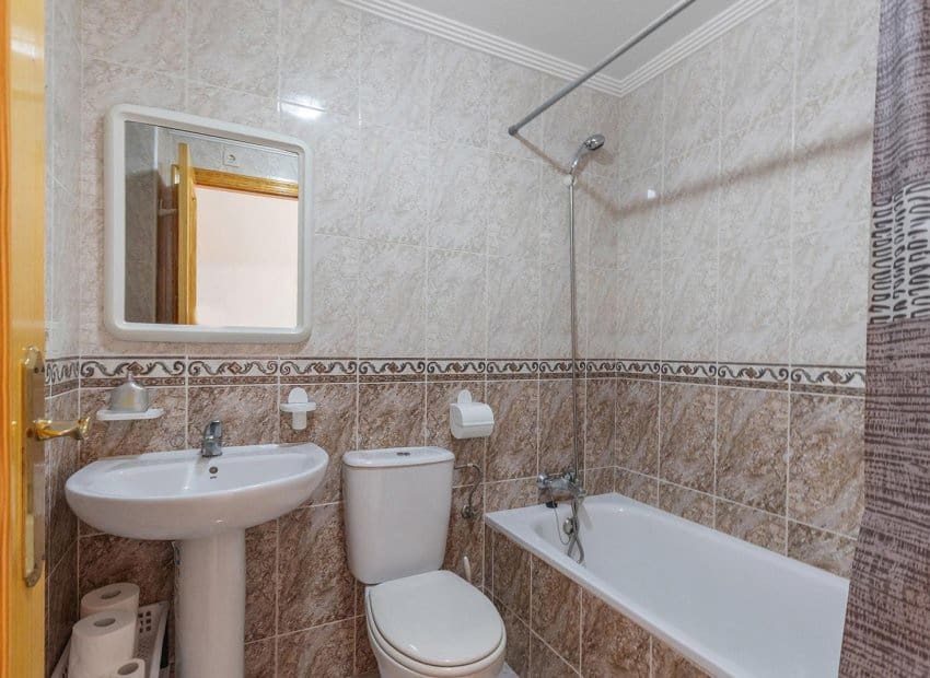 1 makuuhuone Huoneisto myytävänä paikassa Torrevieja - 129 900 € (Ref: 10045792)
