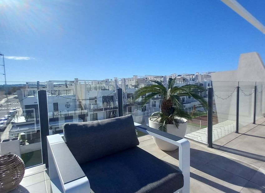 2 Zimmer Apartment zu verkaufen in San Miguel de Salinas mit Pool - 299.000 € (Ref: 10045885)