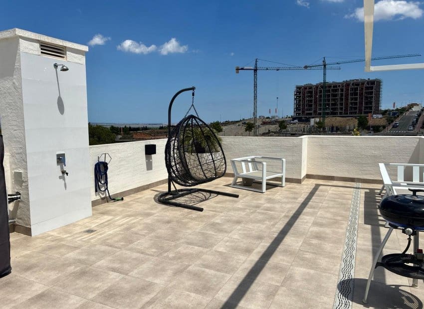 2 Zimmer Apartment zu verkaufen in San Miguel de Salinas mit Pool - 299.000 € (Ref: 10045885)