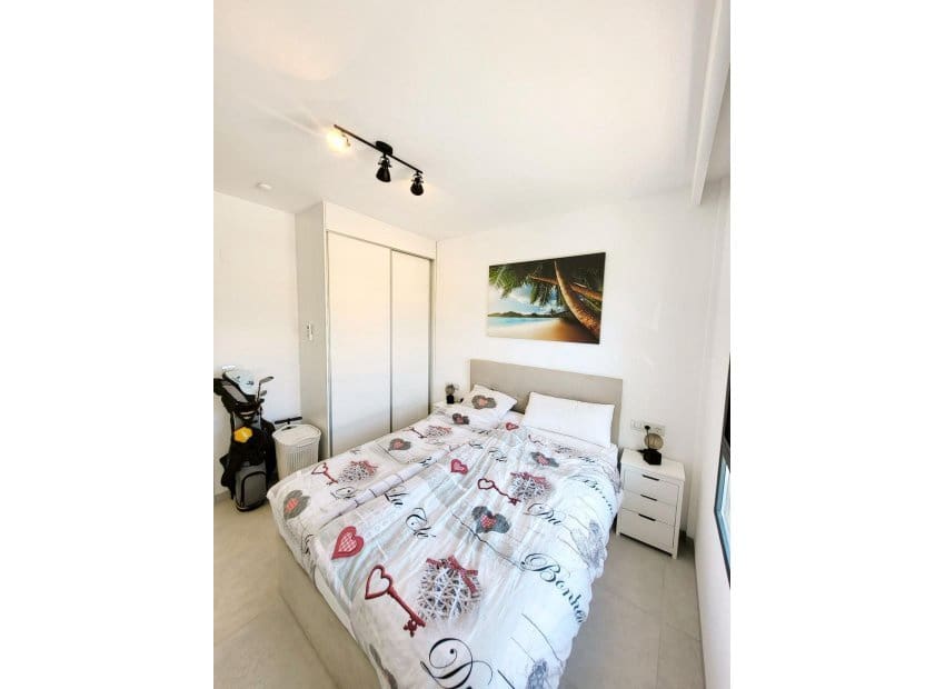 2 Zimmer Apartment zu verkaufen in San Miguel de Salinas mit Pool - 299.000 € (Ref: 10045885)