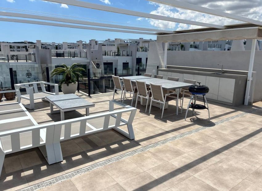 2 Zimmer Apartment zu verkaufen in San Miguel de Salinas mit Pool - 299.000 € (Ref: 10045885)