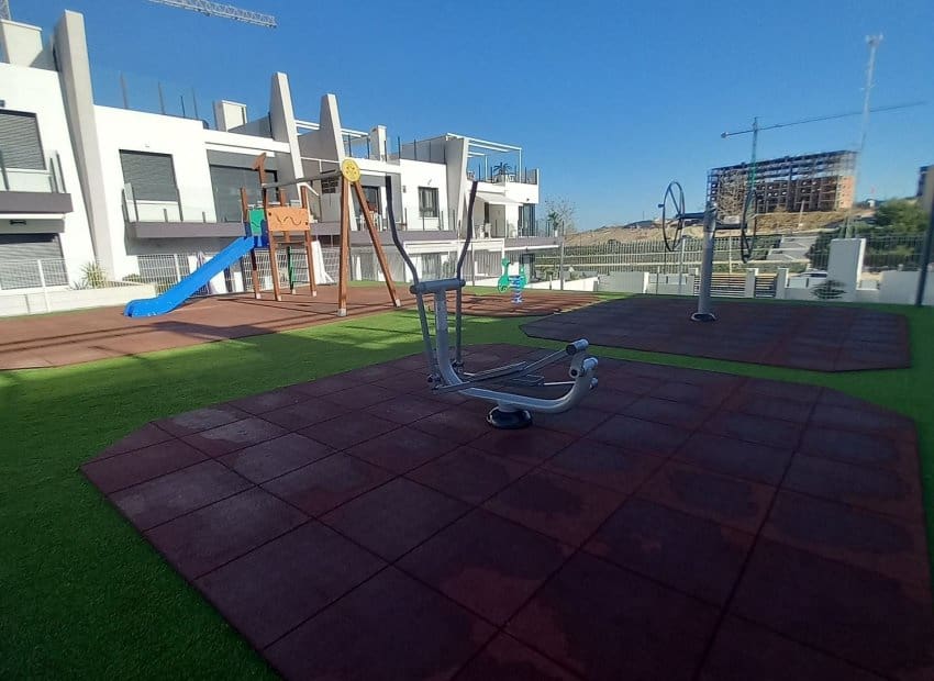 2 Zimmer Apartment zu verkaufen in San Miguel de Salinas mit Pool - 299.000 € (Ref: 10045885)