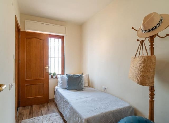 3 soveværelse Lejlighed til salg i Playa de los Náufragos, Torrevieja - € 159.000 (Ref: 10045889)