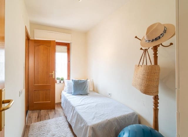 3 soveværelse Lejlighed til salg i Playa de los Náufragos, Torrevieja - € 159.000 (Ref: 10045889)