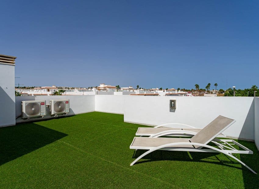 4 Zimmer Villa zu verkaufen in Ciudad Quesada mit Pool - 525.000 € (Ref: 10045892)