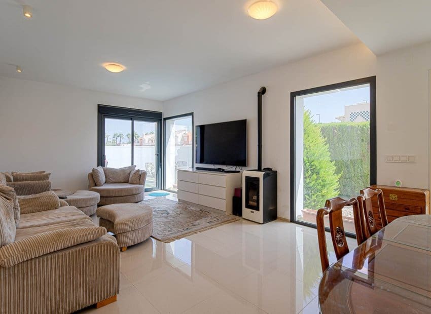4 Zimmer Villa zu verkaufen in Ciudad Quesada mit Pool - 525.000 € (Ref: 10045892)