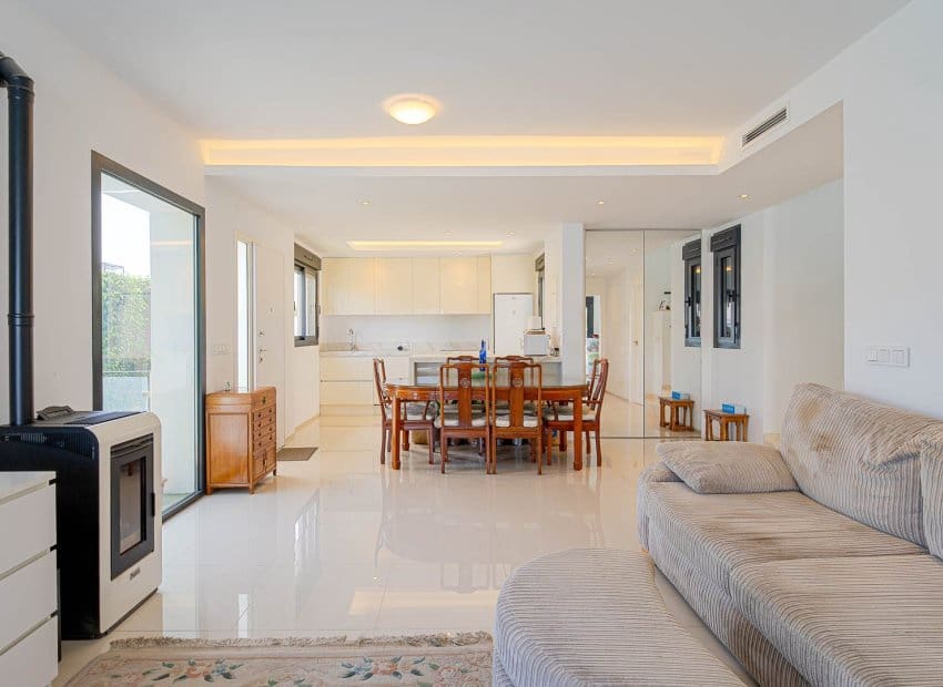 4 Zimmer Villa zu verkaufen in Ciudad Quesada mit Pool - 525.000 € (Ref: 10045892)