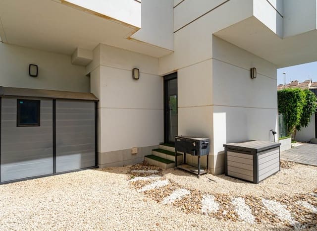 4 Zimmer Villa zu verkaufen in Ciudad Quesada, Rojales mit Pool - 525.000 € (Ref: 10045892)