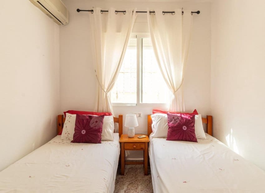 2 Zimmer Haus zu verkaufen in La Regia mit Pool - 199.000 € (Ref: 10055761)