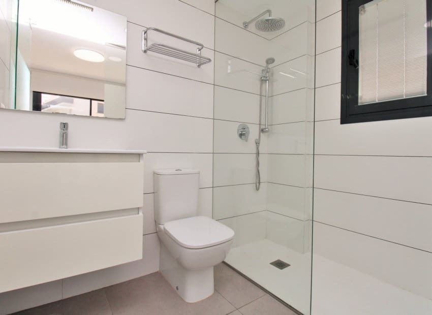 2 bedroom Apartment for sale in Villamartin with pool - € 229,950 (Ref: 10060700)
