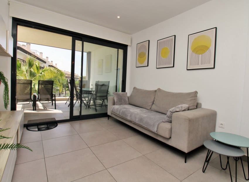 2 bedroom Apartment for sale in Villamartin with pool - € 229,950 (Ref: 10060700)