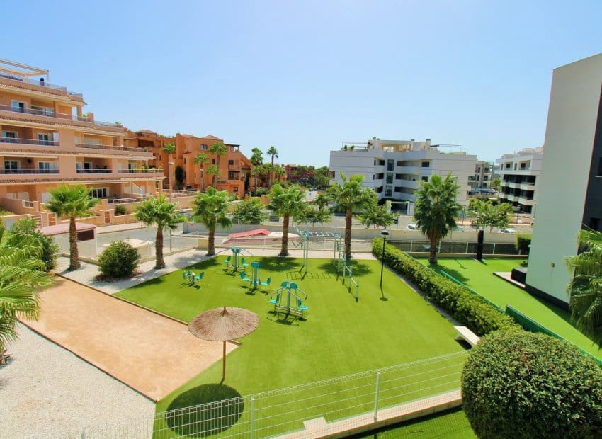 2 bedroom Apartment for sale in Villamartin with pool - € 229,950 (Ref: 10060700)