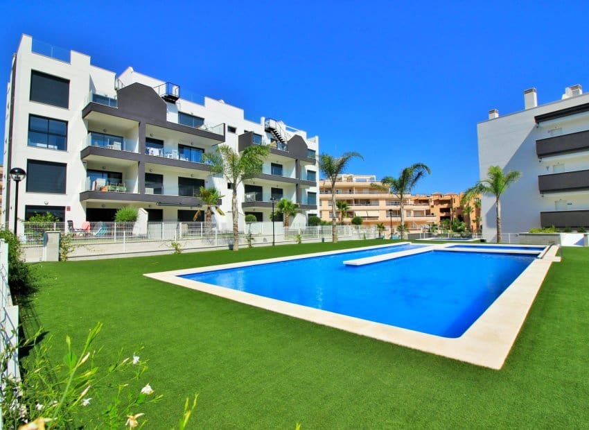2 bedroom Apartment for sale in Villamartin with pool - € 229,950 (Ref: 10060700)