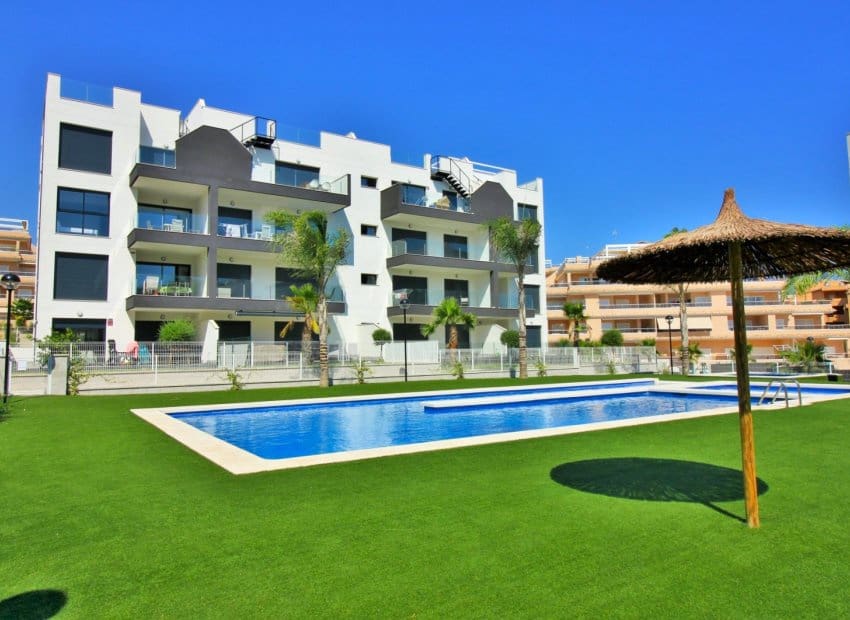 2 bedroom Apartment for sale in Villamartin with pool - € 229,950 (Ref: 10060700)