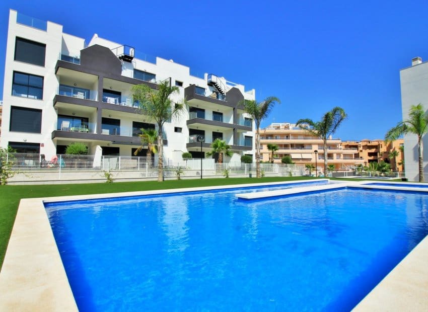 2 bedroom Apartment for sale in Villamartin with pool - € 229,950 (Ref: 10060700)
