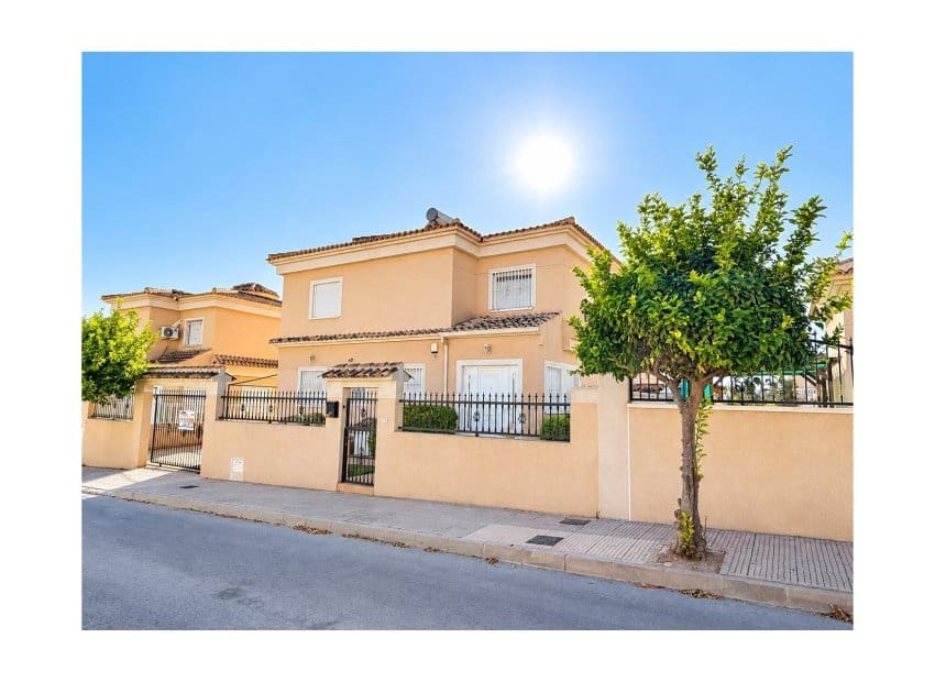 4 chambre Villa/Maison à vendre à San Fulgencio avec piscine - 375 000 € (Ref: 10062802)