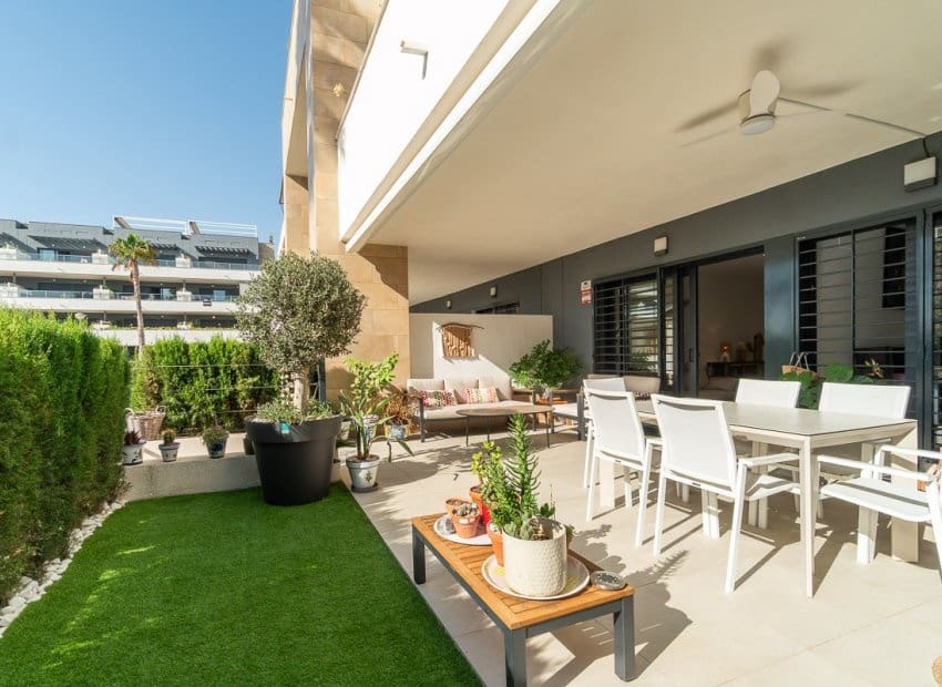 3 sypialnia Apartament na sprzedaż w Playa Flamenca z basenem - 450 000 € (Ref: 10062803)