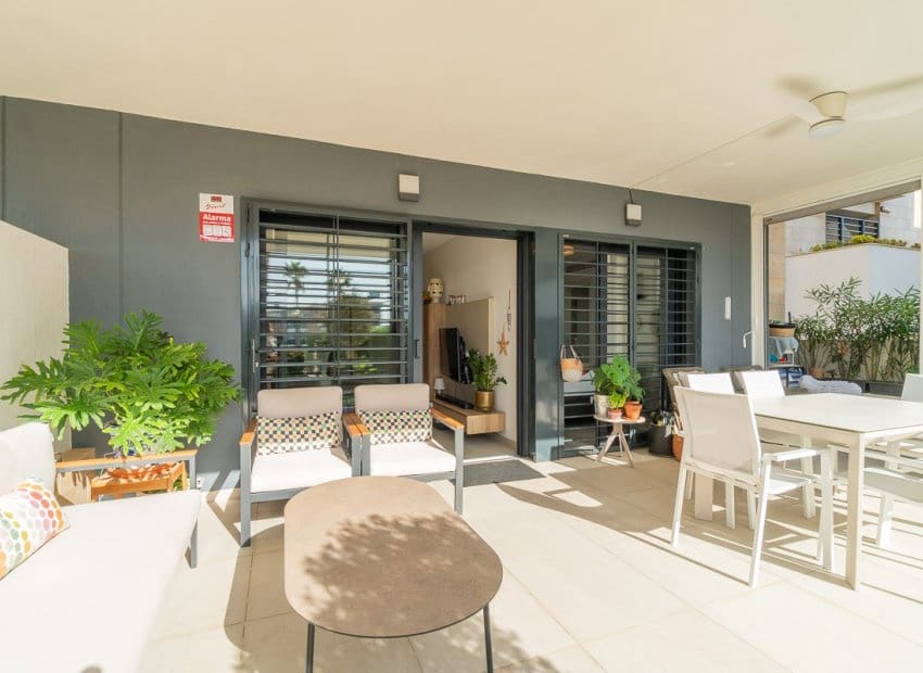 3 sypialnia Apartament na sprzedaż w Playa Flamenca z basenem - 450 000 € (Ref: 10062803)