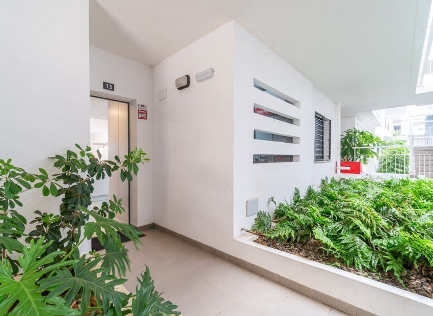 3 sypialnia Apartament na sprzedaż w Playa Flamenca z basenem - 450 000 € (Ref: 10062803)