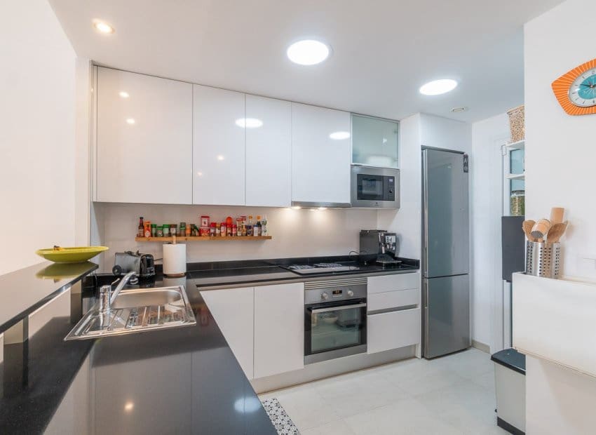 3 sypialnia Apartament na sprzedaż w Playa Flamenca z basenem - 450 000 € (Ref: 10062803)