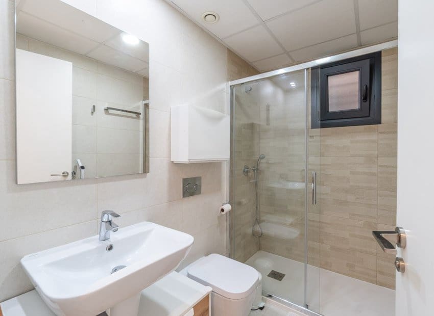 3 sypialnia Apartament na sprzedaż w Playa Flamenca z basenem - 450 000 € (Ref: 10062803)