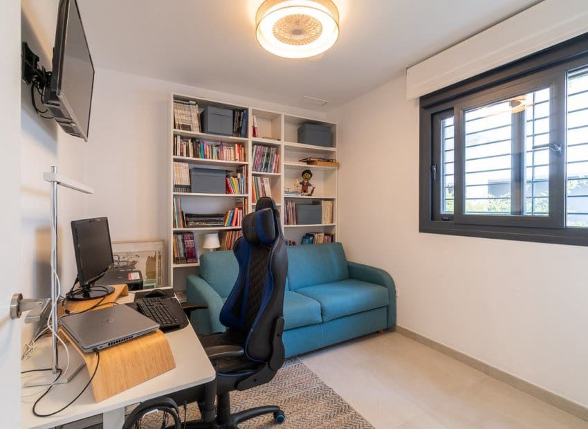 3 sypialnia Apartament na sprzedaż w Playa Flamenca z basenem - 450 000 € (Ref: 10062803)