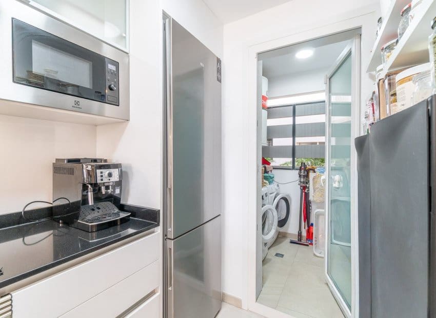 3 sypialnia Apartament na sprzedaż w Playa Flamenca z basenem - 450 000 € (Ref: 10062803)