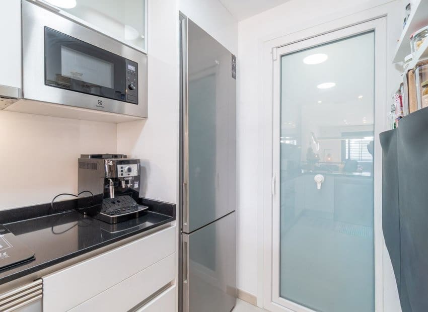 3 sypialnia Apartament na sprzedaż w Playa Flamenca z basenem - 450 000 € (Ref: 10062803)